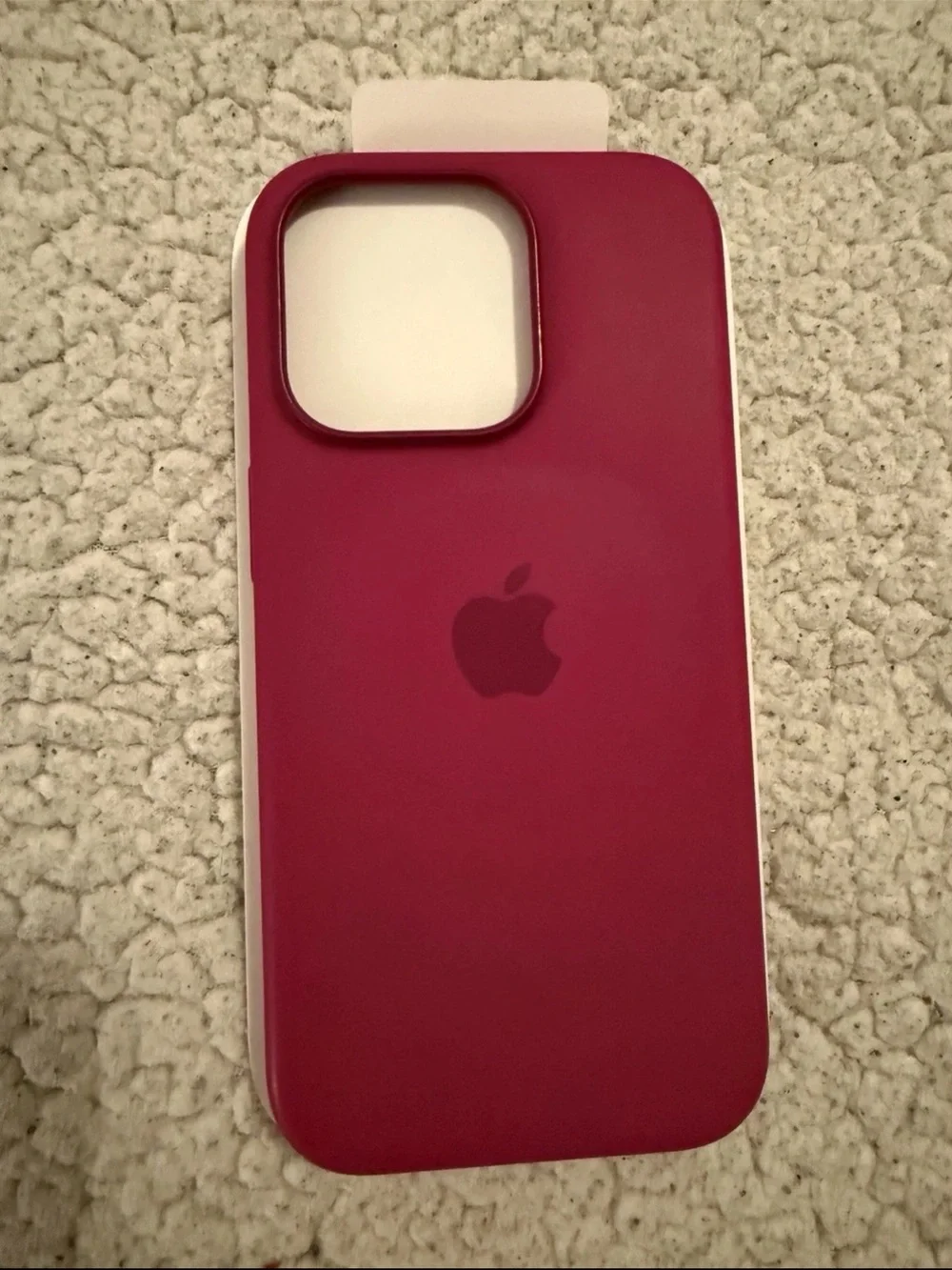 Apple Silicone Case MagSafe iPhone 16 Pro - Fuchsia Color
